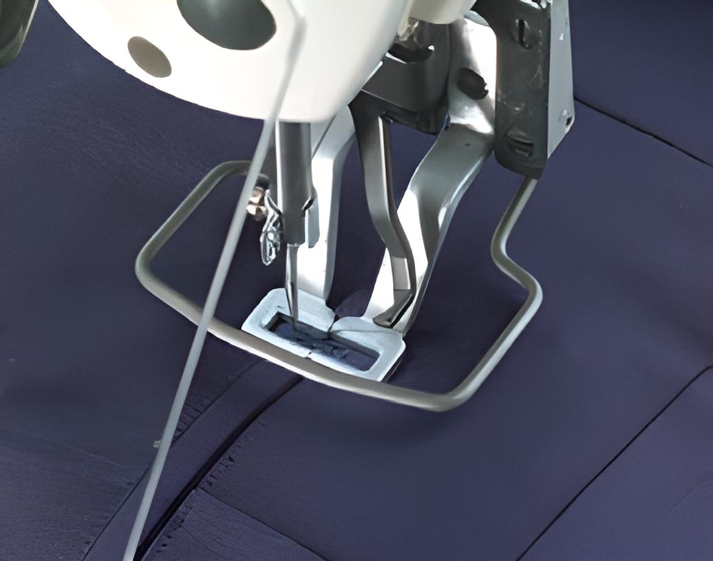 Швейна машина Juki LK1900BNBS000-BB для виконання закріпки