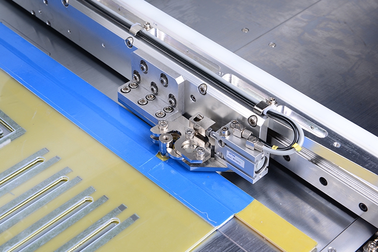 Швейна машина Jack JK-T10040 для обробки деталей по контуру