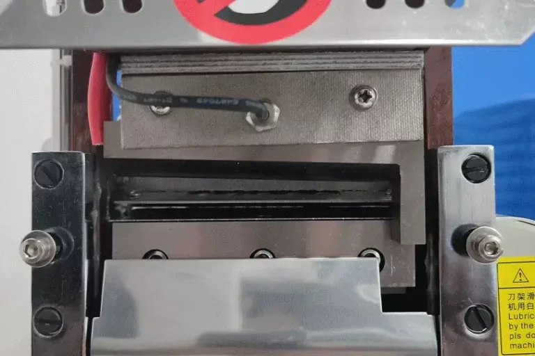 Автоматична машина для нарізки тасьми Dison DS-120LR 100мм, 420 ° C (гарячий-холодний ніж)