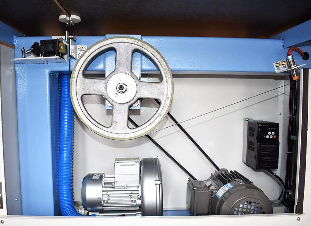 Машина розкрійна стрічкового типу Dison DS-900B з робочим полем 900мм