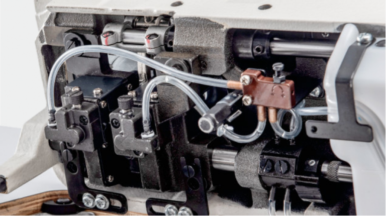 Двоголкова швейна машина Jack JK-58420B-A-005C-Y для середніх та важких матеріалів